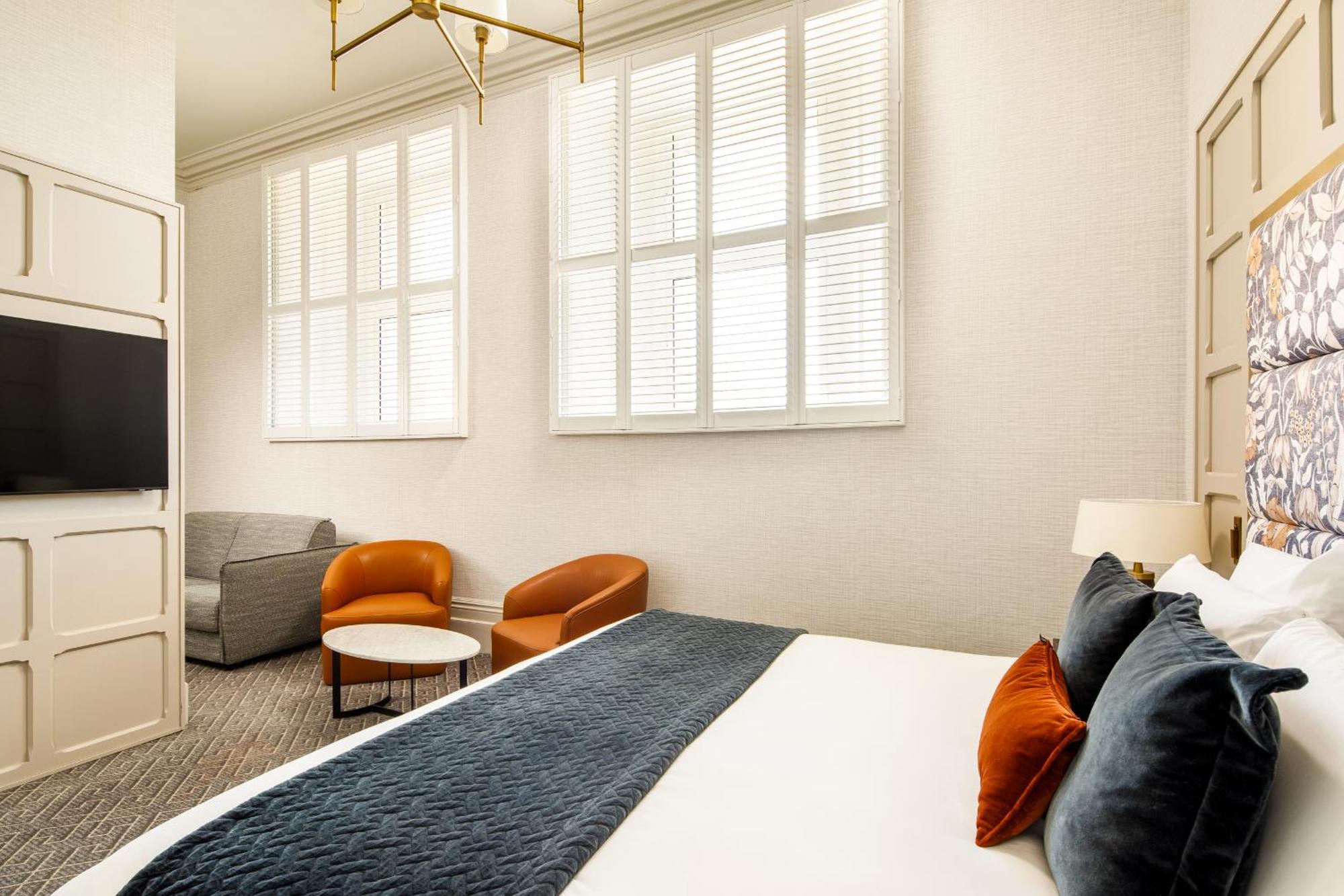 The Municipal Hotel Liverpool - Mgallery Εξωτερικό φωτογραφία A room at the Hotel Commonwealth